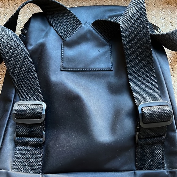 SOLD -  EUC Kate Spade backpack - Picture 3 of 13